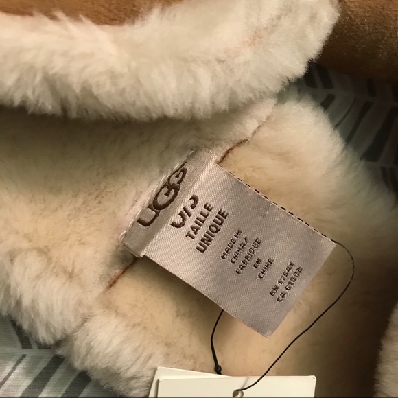 SOLD✨UGG Genuine Shearling Bow Headband - Natural - Picture 6 of 8